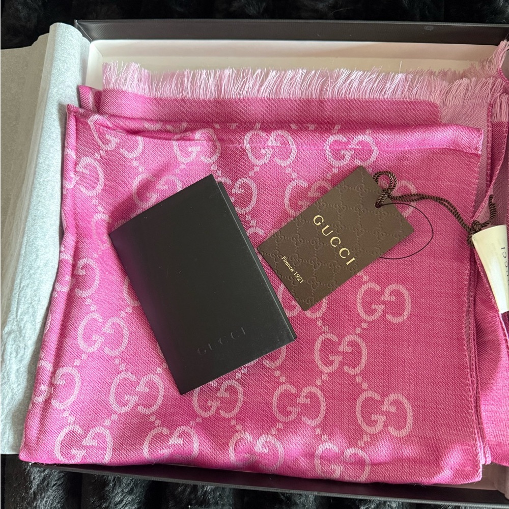 Gucci Fuchsia Logo Scarf